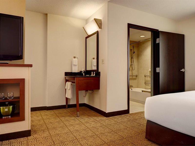 Hyatt Place Salt Lake City Downtown / The Gateway Exterior photo