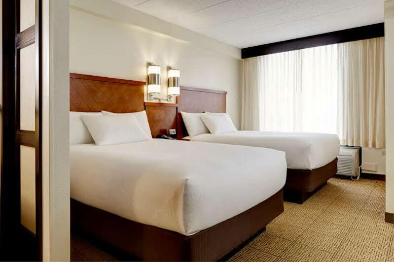Hyatt Place Salt Lake City Downtown / The Gateway Exterior photo